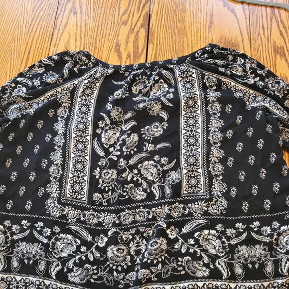 Bila Bohemian Black and White Blouse sz 2x - Picture 4 of 4